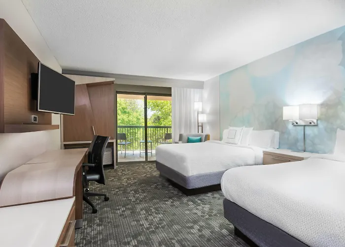 Courtyard Airport Hotel Lafayette