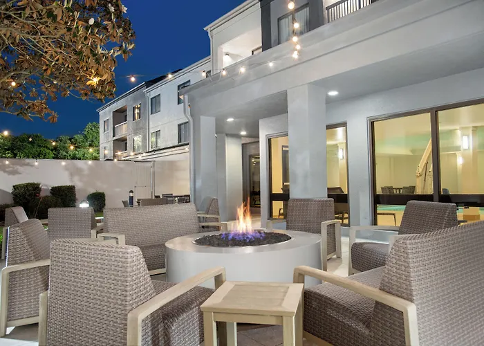 Courtyard Airport 3* Lafayette