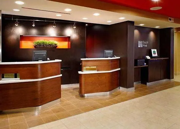 Courtyard Airport Hotel Lafayette